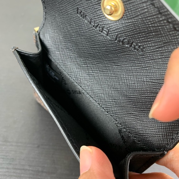 Michael Kors Kala SM Flap Key Card Case - Picture 5 of 6